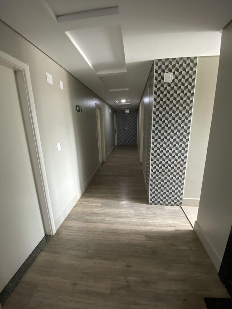 Hotel Avalon Maringa Economico Екстериор снимка